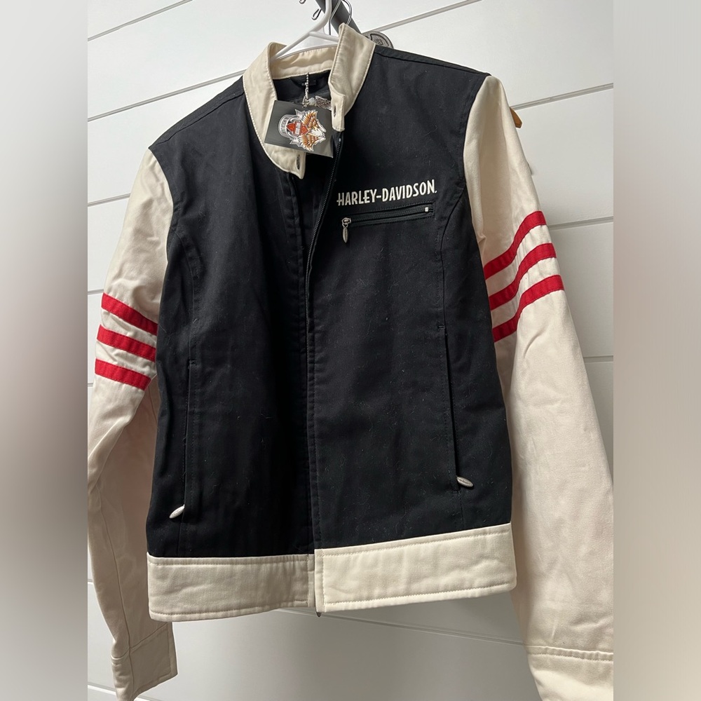 Women’s Harley Davidson Jacket! Never Worn! Size Large.